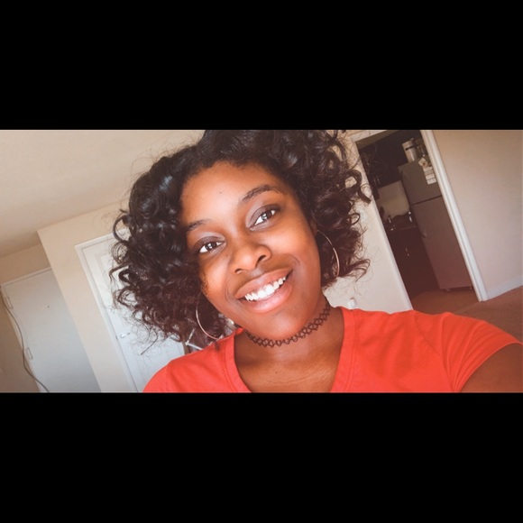 Meet your Posher, Jamila - Picture 1 of 1